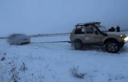 VIDEO: Lada Niva vs. Audi S6 Quattro!!