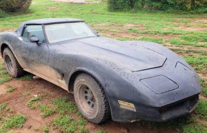 Najlacnejšie ojazdené auto na svete: Chevrolet Corvette za 0,91 €!!!