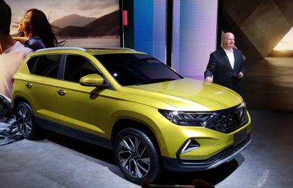 Škoda Karoq na Slovensku od 20 860 €. Tu ju kúpiš o 10 000 € lacnejšie!