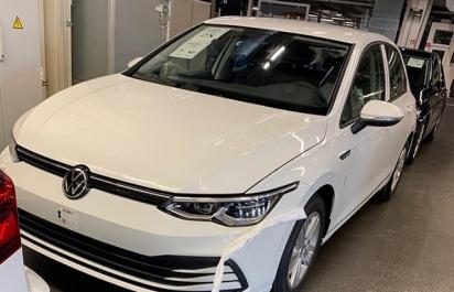 Nový VW Golf 2020: Prvé foto pred odhalením osmičky! 