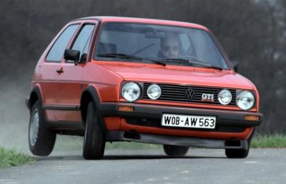 Starý VW Golf: Maximálka 340 km/h, 0 - 300 km/h pod 10 s.!