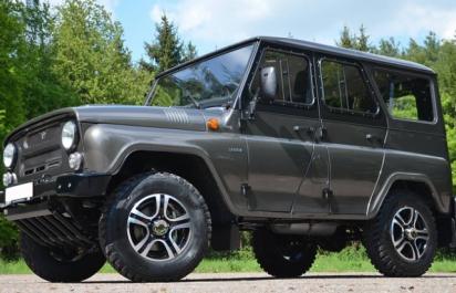 Armádny off-road pre civilistov: UAZ Hunter Expedition za 13 500 €!