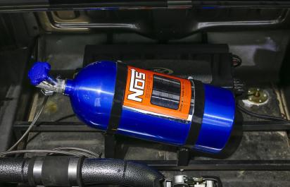 Nitro v aute: Prečo zvážiť lacný spôsob zvyšovania výkonu?