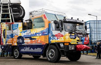 Tatra okolo sveta monštrum: 840 l nádrže paliva, dojazd 2 500 km!