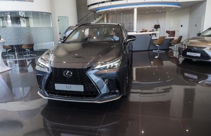 Lexus už na Slovensku odprezentoval nový NX, bude mať aj plug-in hybrid