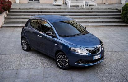 Lancia Ypsilon je ako zombie, nezbavíme sa jej