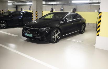 Nový model EQS od Mercedes-EQ je na vrchole ponuky, čo nás na ňom zaujalo?
