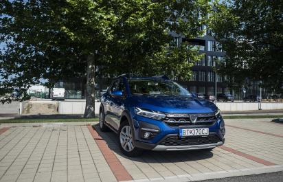 Je lepšia Dacia Sandero s automatom, alebo s manuálom?