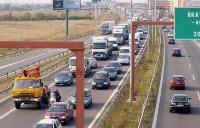 130 km/h na diaľnici v BA: Vodiči dostali výnimku povolenej rýchlosti!