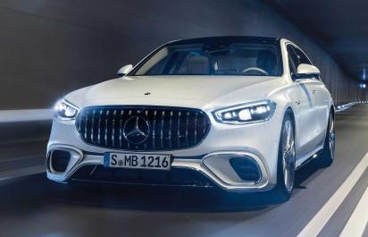 Mercedes-AMG S63 e-Performance má 800 koní s elektrickou pomocou