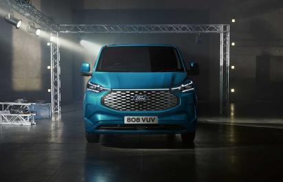Elektrický Ford Transit Custom prejde na nabitie až 380 kilometrov