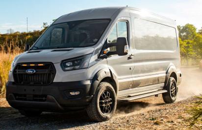 Chcete terénny Transit? Už taký existuje