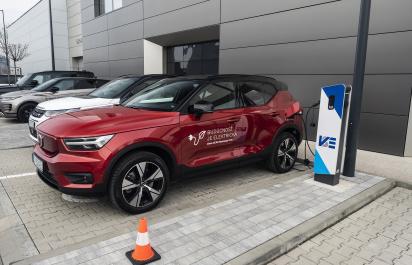 Volvo XC40 Recharge chce zaujať priaznivcov elektromobilov