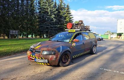 Jediný na Slovensku: Netradičný taxík z Oravy hitom internetu!