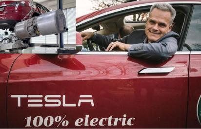 1 900 000 km s Teslou: 13 zničených motorov!