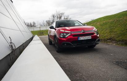 Citroën C4 stále predvádza použiteľnosť nafty