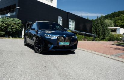 Test: BMW iX M60 - teleport