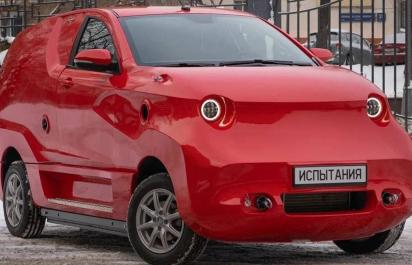 Ruské auto škaredšie ako Multipla!