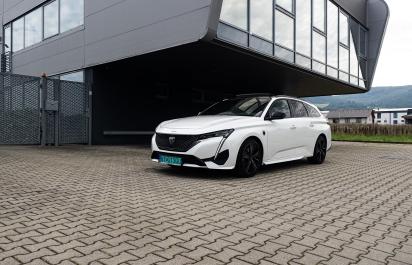Peugeot 308 SW GT PHEV: Aj rodinné, aj dynamické, aj elektrické, aj s turbomotorom