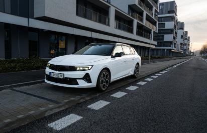 Test: Opel Astra Sports Tourer CDTI - Dízle a kombíky sú stále super kombinácia