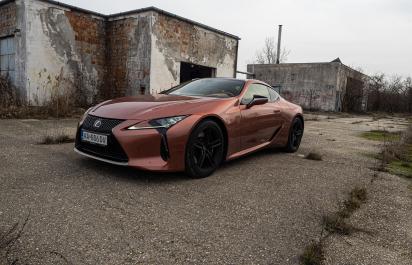 Lexus LC500 je auto desaťročia (bez ankety)