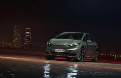 Cupra Born VZ ukazuje športovú tvár elektrického hatchbacku