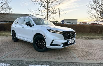 Toto je prvý plug-in hybrid Honda CR-V, aký je v realite?