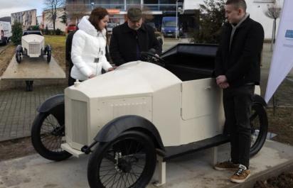 Prvé slovenské auto: Kabriolet, ktorý nehrdzavie!