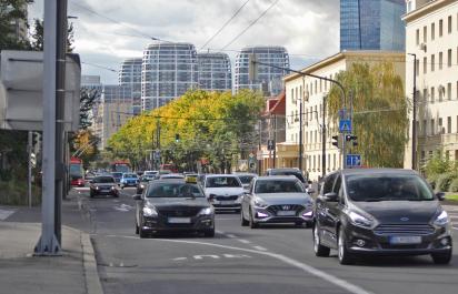 Motoristi, už platí nový zákon o cestnej premávke. Menia sa EČV, psychická spôsobilosť aj vozidlá s právom prednostnej jazdy