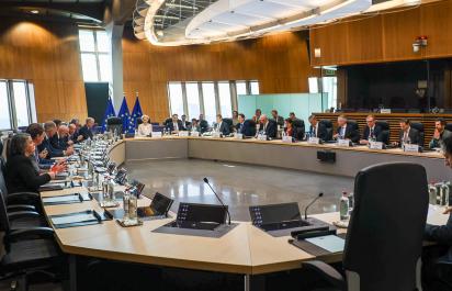 Práve sa stalo: Európska komisia prehodnotila emisné limity, konečne naše automobilky odľahčí a podporí priemysel