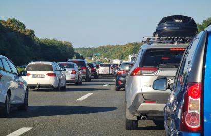 Vrátia vám peniaze za diaľničnú za čakanie v kolóne. Refudácia je marketingový ťah roka