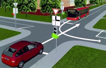 Prejde prvý autobus alebo auto? Ľahká otázka o prednosti v križovatke najprv rozdelila aj našu redakciu