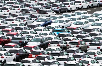 Registrácie nových áut: Segment BEV sa nerozbieha, EÚ len mierne nad nulou, Slovensko v lepšom priemere