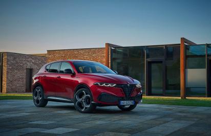 Odhalili nové Alfa Romeo Tonale. Faceliftom získalo novú dynamiku