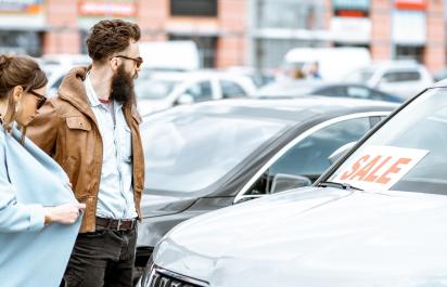 Dobre zvážte, od koho kupujete auto. Výsledky prieskumu o autopredajcoch sú už verejné