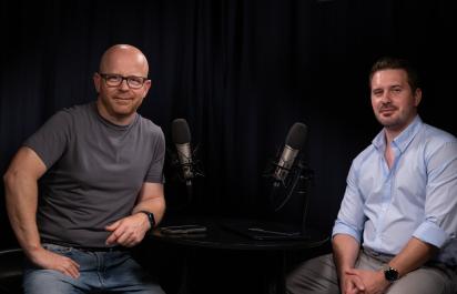 Rasťo Chvála o vytriezvení z YouTube, sile predplatného a slobode tvorby v Garáž TV