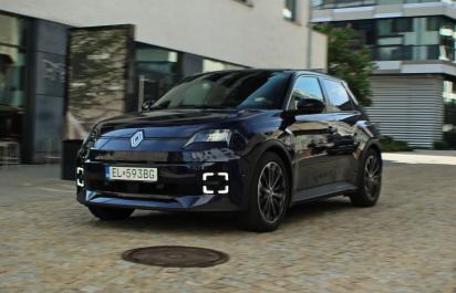 Prvý test RENAULT 5 E-Tech Electric: Toto auto zmení váš pohľad na Francúzov. Priamo ohrozuje Mini