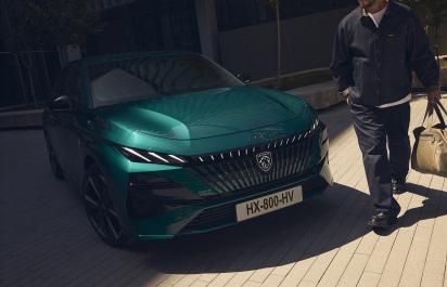 Francúzi odhalili nový Peugeot 308 a nešetrili. Udržia Kia, Škoda a VW s nimi krok?