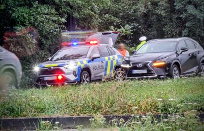 Aktuálne: Kriminálka sa pustila do vlastníkov luxusných áut, zadržali ich už 12