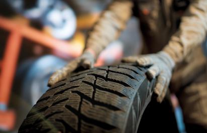 VIDEO Veľký test zimných pneu pre sezónu 2025/2026. Nemci ukázali, ako je to s lacnými pneu