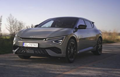 Kto na Slovensku kupuje elektromobily? Čísla za celý rok odhalili, že to s EV mobilitou nevyzerá až tak dobre