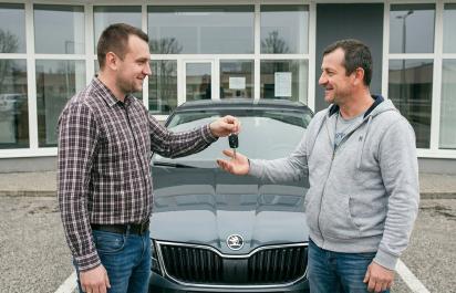 Koľko stojí prepis auta v roku 2026