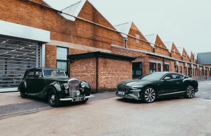 Špeciálny Bentley Continental GT Azure oslavuje 80 rokov v Crewe
