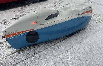 Česká policajná hliadka zastavila toto vozidlo za 10-tisíc eur. Táto lacná alternatíva k autu jazdí v podstate zadarmo