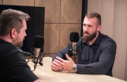 Ferenc známy ako DonBossBossov: Vo Viedni stojí malý servis Ferrari 11-tisíc, v Poľsku šesť. Bonitní zákazníci sa sťažujú na autá menej