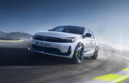 Opel Corsa GSE dáva elektrické emócie do segmentu malých áut, vracia sa ako elektrohothatch