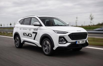 Test: 7-miestne DR EVO 7 za 32.290€ v plnej výbave, oplatí sa?