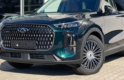 Automobilka Chery práve potvrdila príchod na Slovensko, všetky jej autá už sú skladom na Autobazar.EU. Zverejňujeme odkazy, ceny a technické detaily