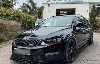 Čiernočierna jazdená Octavia Combi s výkonom 422 koní s legálnym tuningom. Za rozumné peniaze môžete mať auto snov