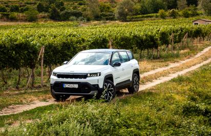 Test: Pre nový Jeep Compass PHEV už terénne schopnosti nie sú to najdôležitejšie